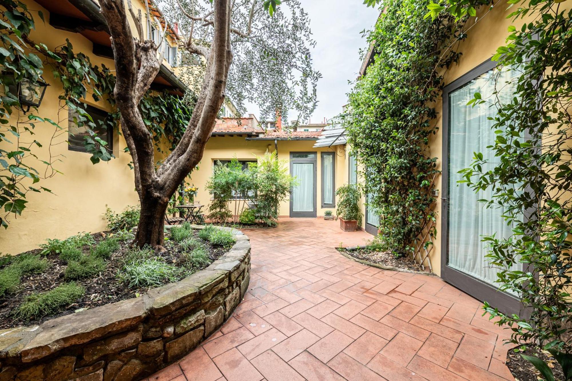 Cortile Santa Monaca Apartamento Florença
